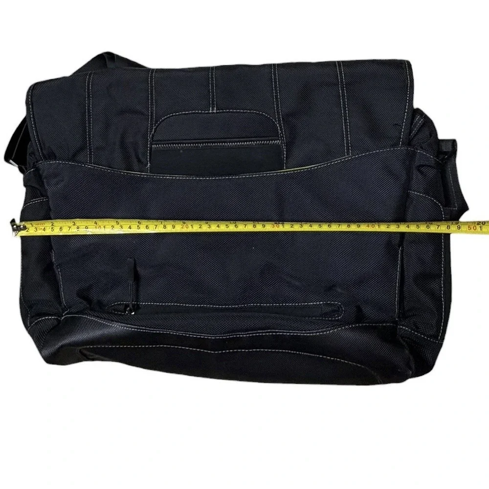 Booq Boa Nerve Laptop Messenger Bag Commute Bike Water Repellent Black/Green